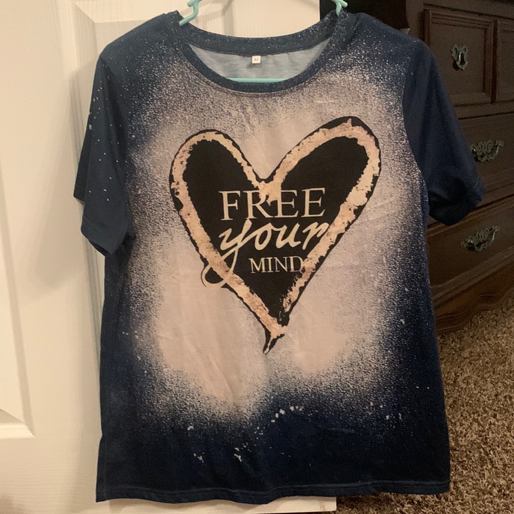 Women’s short sleeve shirt